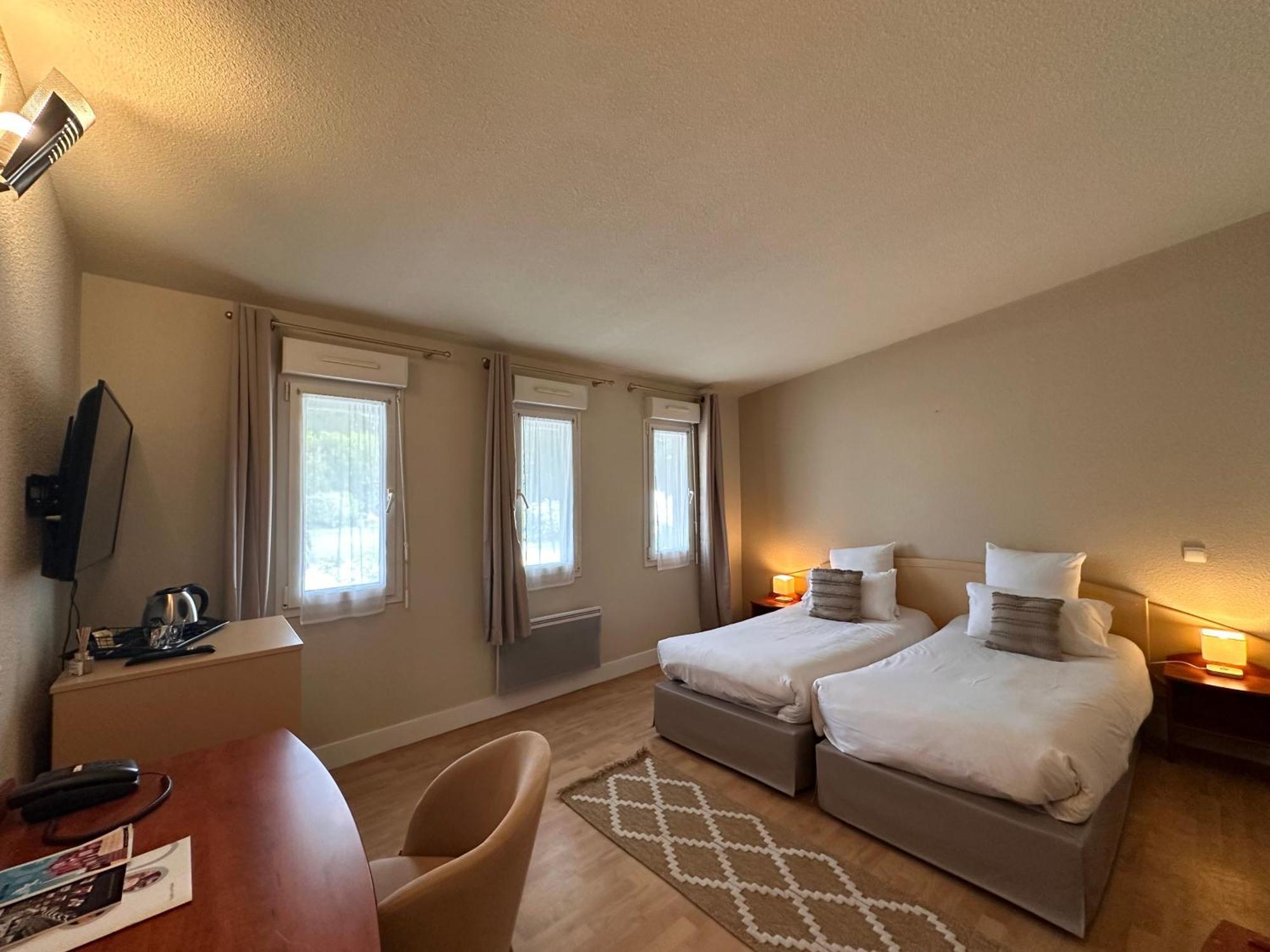 Hotel - Domaine De La Blanchardiere - Le Mans Changé Eksteriør billede