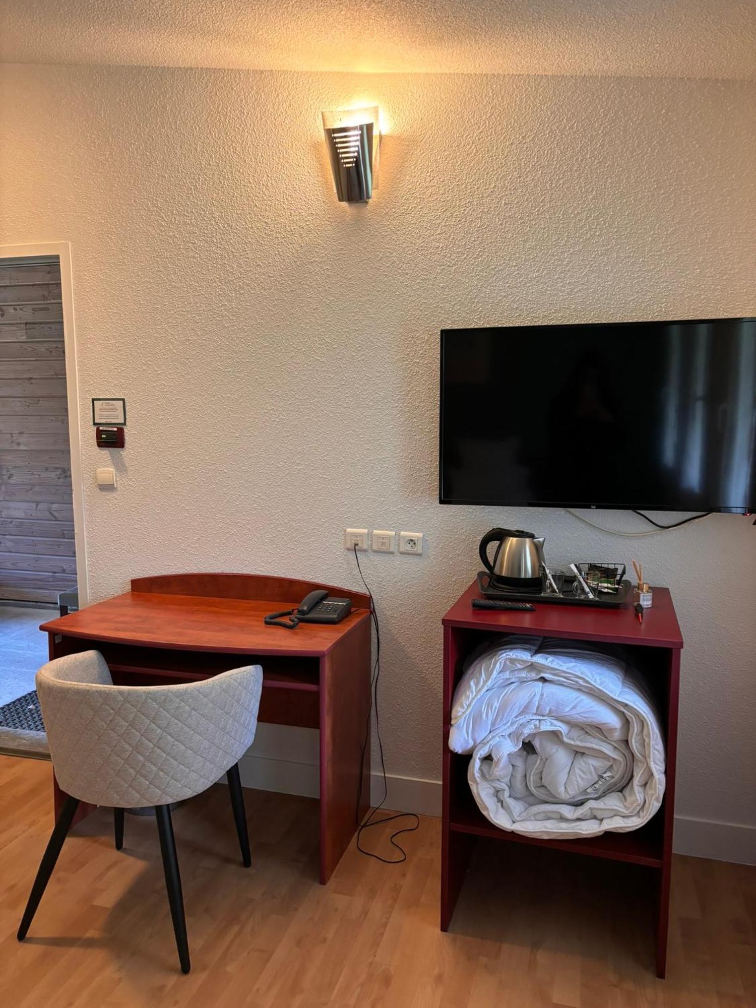 Hotel - Domaine De La Blanchardiere - Le Mans Changé Eksteriør billede